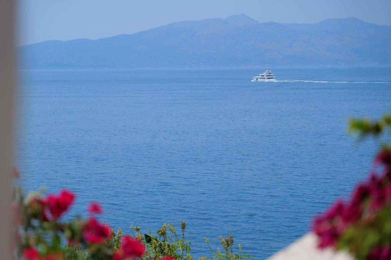 Hotel Erdano Saranda Kültér fotó